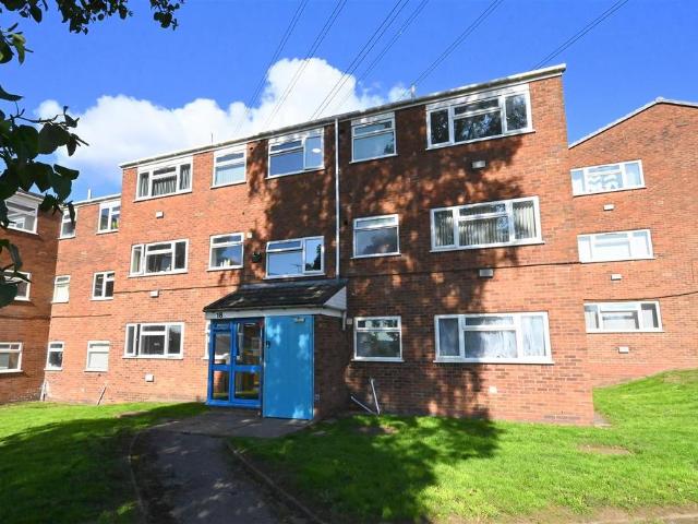 Flat for sale in Woodgate, West Midlands
