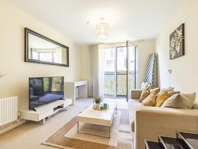 Flat for sale in Pimlico, Greater London