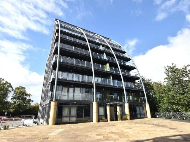 Flat for sale in Baildon, Bradford