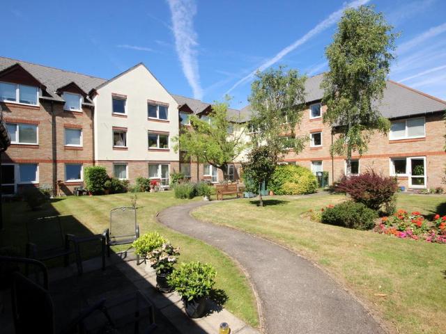 Flat for sale in London Borough of Merton, Greater London