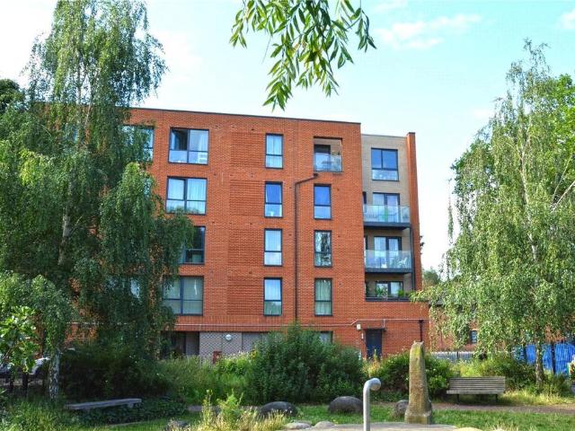 Flat for sale in Greater London