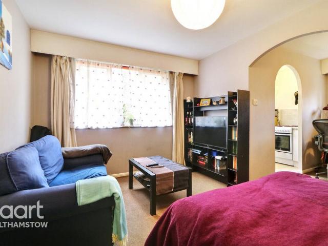 Flat for sale in Upper Walthamstow, Isle Of Man