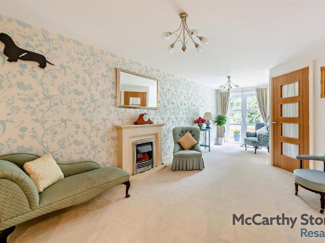 Flat for sale in Cross In Hand, East Sussex