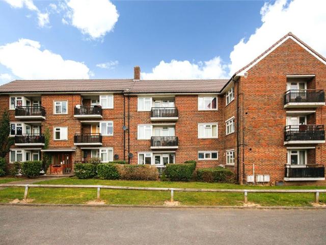 Flat for sale in Bracknell