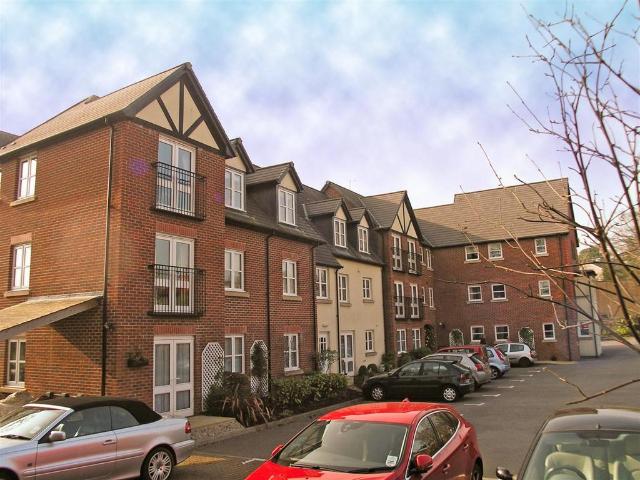 Flat for sale in Falcon Lodge, Wales