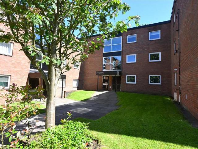 Flat for sale in Wake Green, West Midlands
