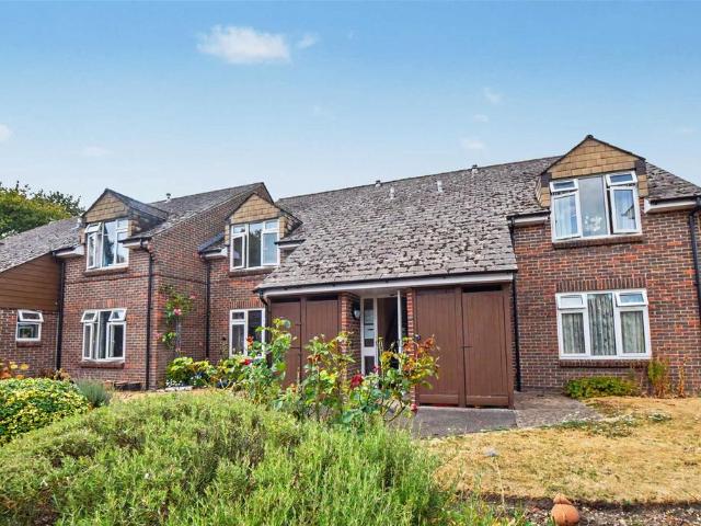 Flat for sale in Bolton Low Houses, Hampshire