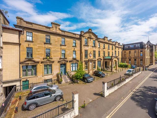 Flat for sale in Garnethill, Scotland