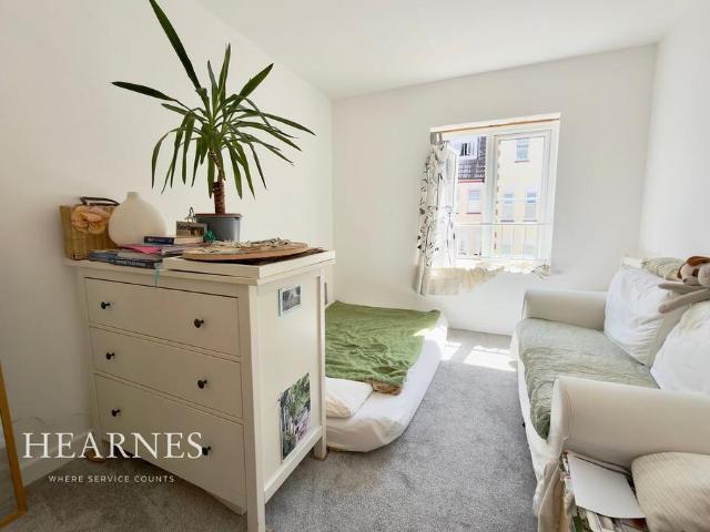 Flat for sale in West Cliff, Bournemouth
