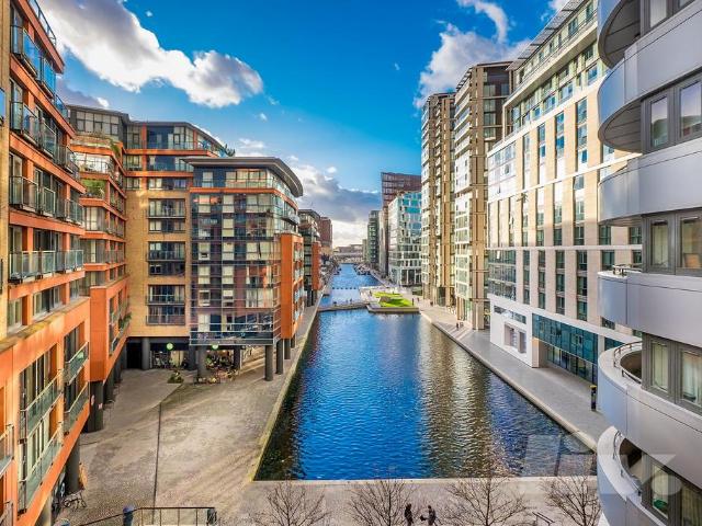 Flat for sale in Paddington, Greater London