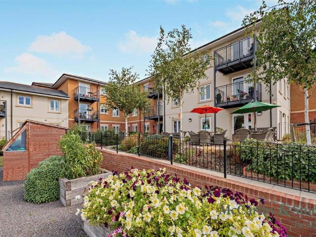 Flat for sale in Bothenhampton, Bridport