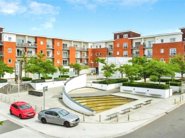Flat for sale in Whitley, Reading