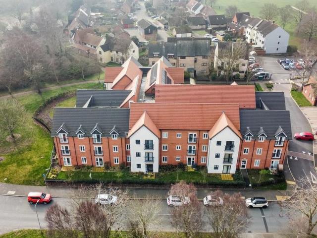 Flat for sale in Eastbridge, Suffolk