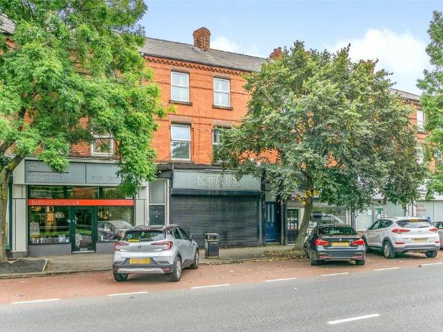 Flat for sale in Calderstones
