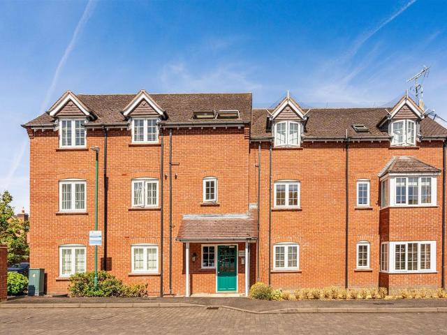 Flat for sale in Elmdon, West Midlands