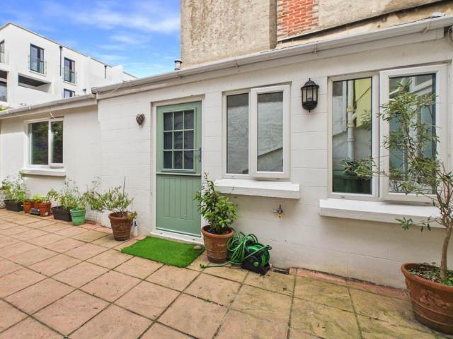 Flat for sale in St Helier, Greater London