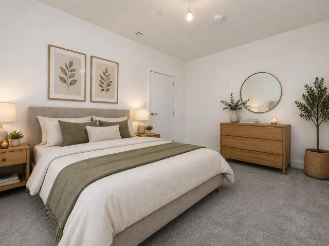 Flat for sale in Lockleaze, Bristol