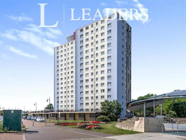 Flat for sale in Priddy's Hard, Middlecroft