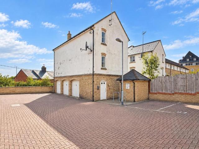 Flat for sale in Bocking, Braintree