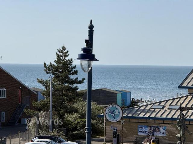 Flat for sale in Kingsdown Park, The Bridge