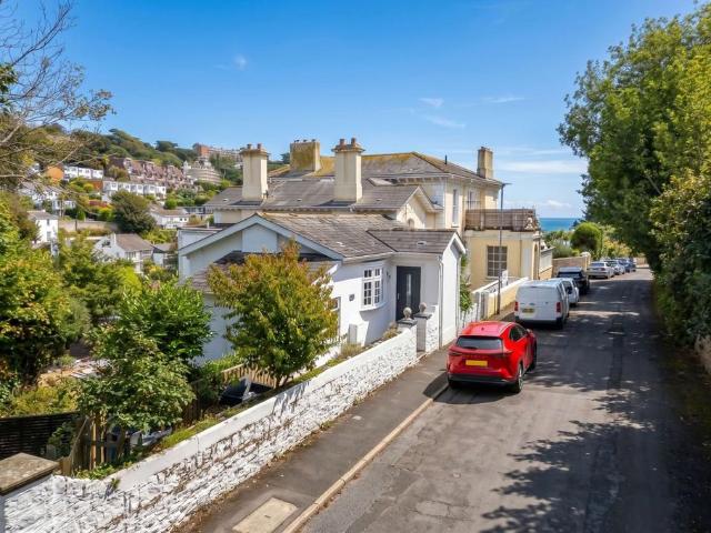 Flat for sale in Wellswood, Torquay