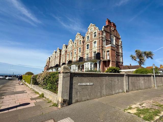 Flat for sale in Central, Heathlands