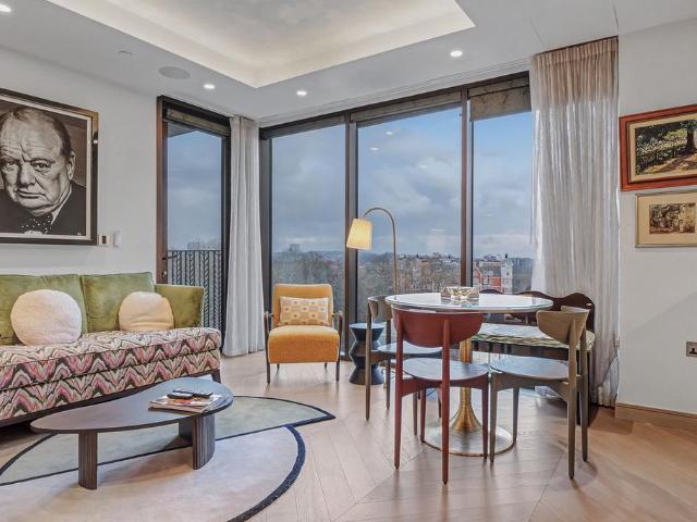Flat for sale in St. John's Wood, Greater London