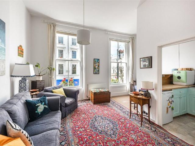 Flat for sale in Pimlico, Greater London