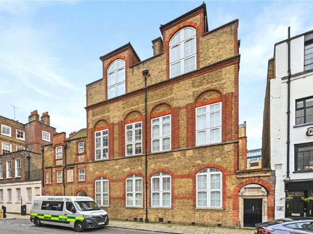 Flat for sale in Holborn, Greater London