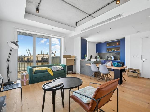 Flat for sale in Goodluck Hope, Blackwall