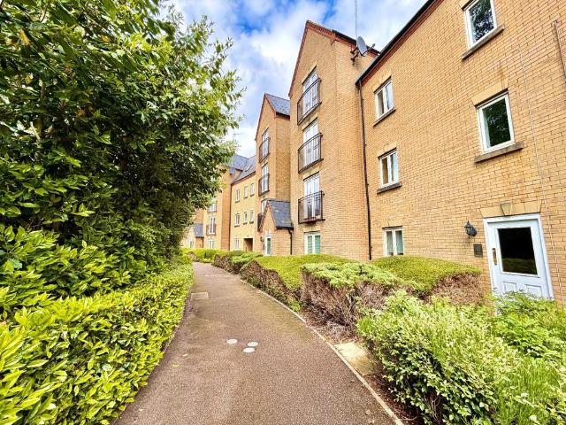 Flat for sale in Grange Park, Northamptonshire