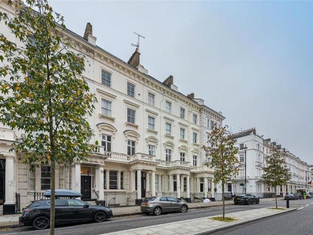Flat for sale in Pimlico, Greater London