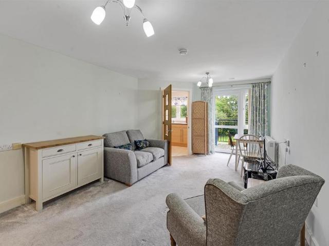 Flat for sale in Collier Row, Greater London
