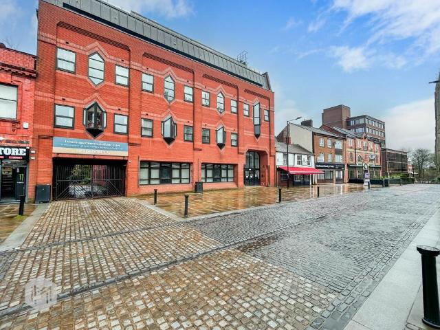 Flat for sale in The Haulgh, Lee Bank