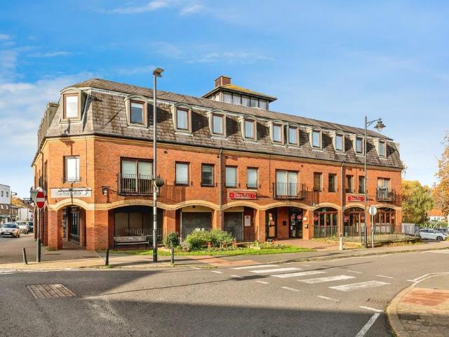 Flat for sale in Nailsea, North Somerset