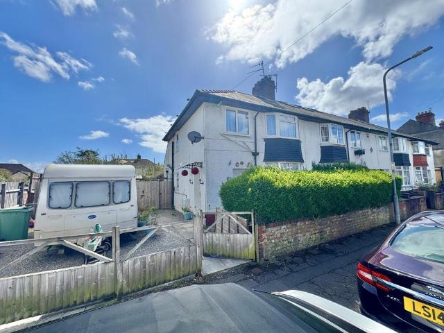 Flat for sale in Falcon Lodge, Wales