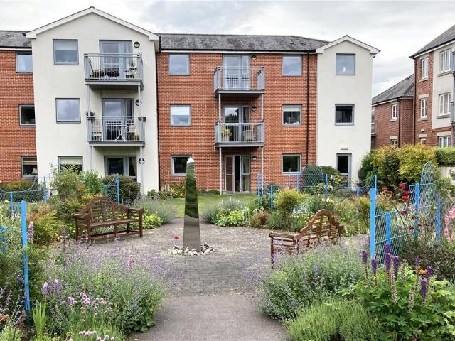 Flat for sale in Priest Down, Hampshire