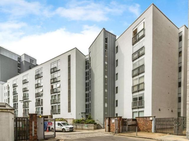 Flat for sale in Hulme, Georgia