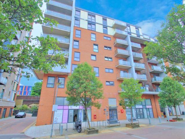 Flat for sale in Alperton, Greater London