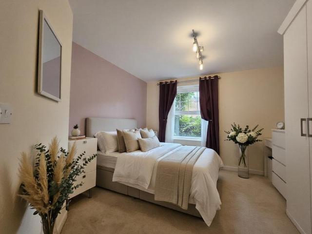 Flat for sale in London Borough of Merton, Greater London