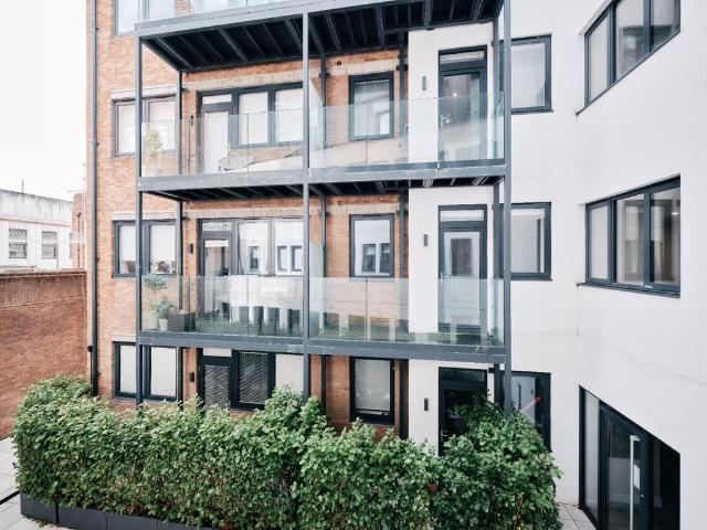 Flat for sale in St Helier, Greater London