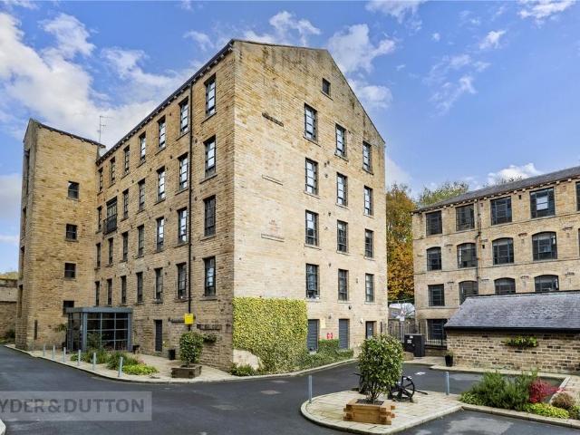 Flat for sale in Longwood, Isle Of Man