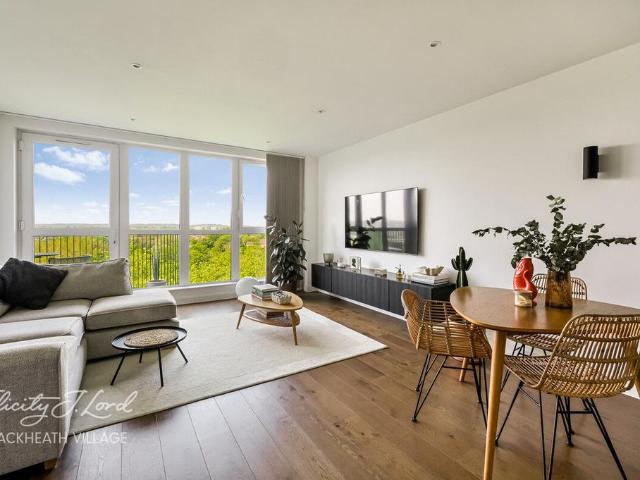Flat for sale in Kidbrooke, Greater London