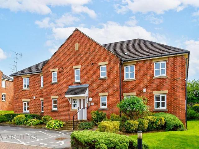 Flat for sale in Crosspool, South Yorkshire