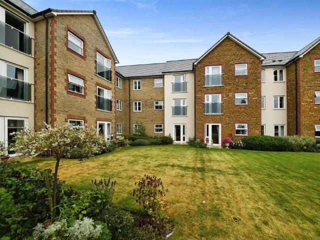 Flat for sale in Old Hunstanton, King's Lynn and West Norfolk