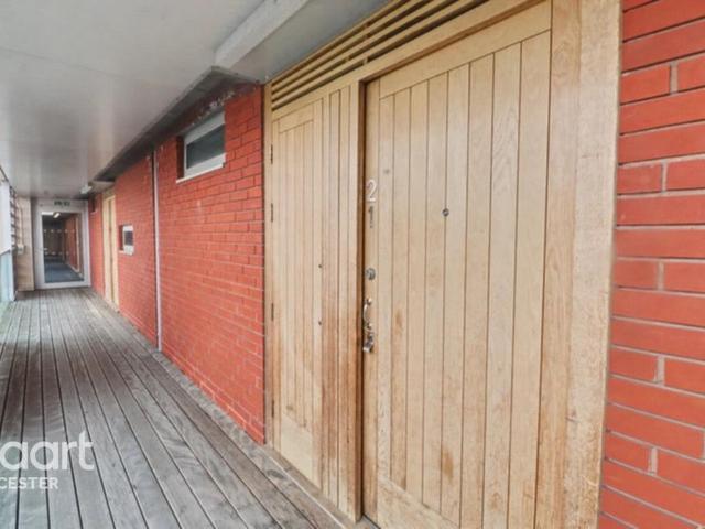 Flat for sale in Black Friars, Old Wharf
