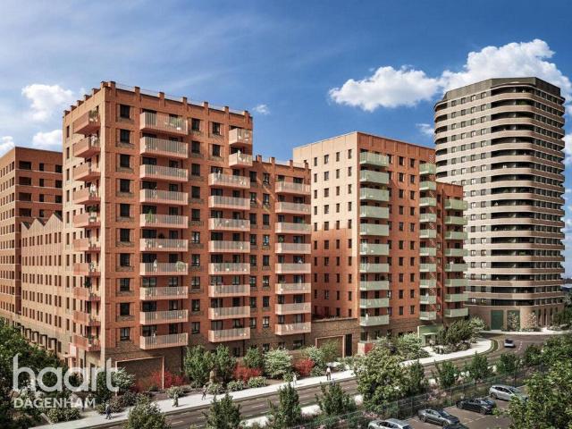 Flat for sale in Dagenham, Dagenham