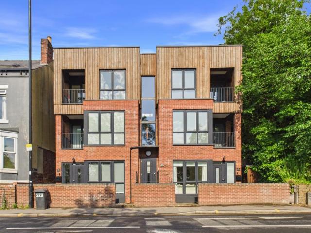 Flat for sale in Nether Edge, South Yorkshire