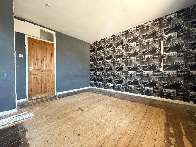 Flat for sale in Farley Hill, Spring Park