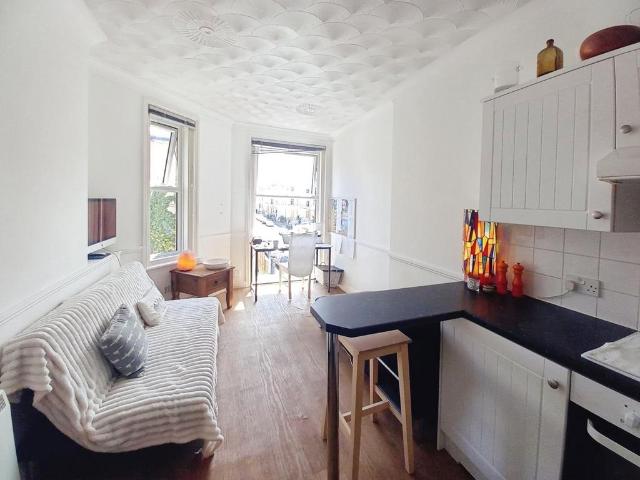 Flat for sale in West Cliff, Bournemouth